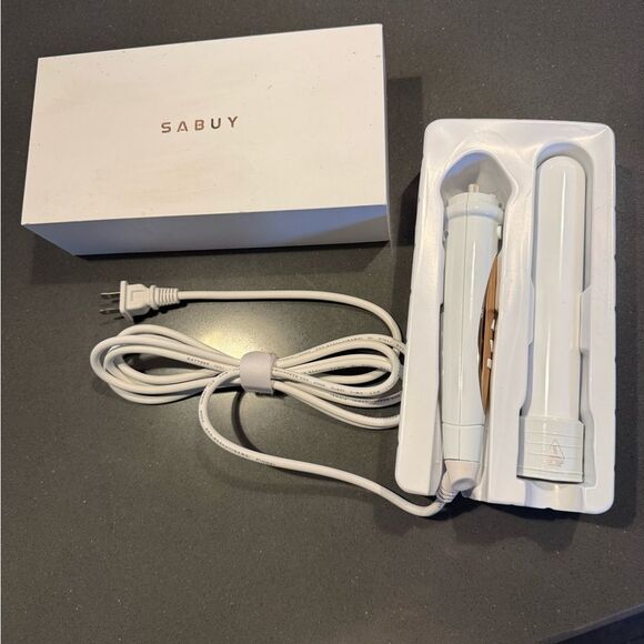 Sabuy White and Gold Curling Iron, ceramic barrel for curling or straightening